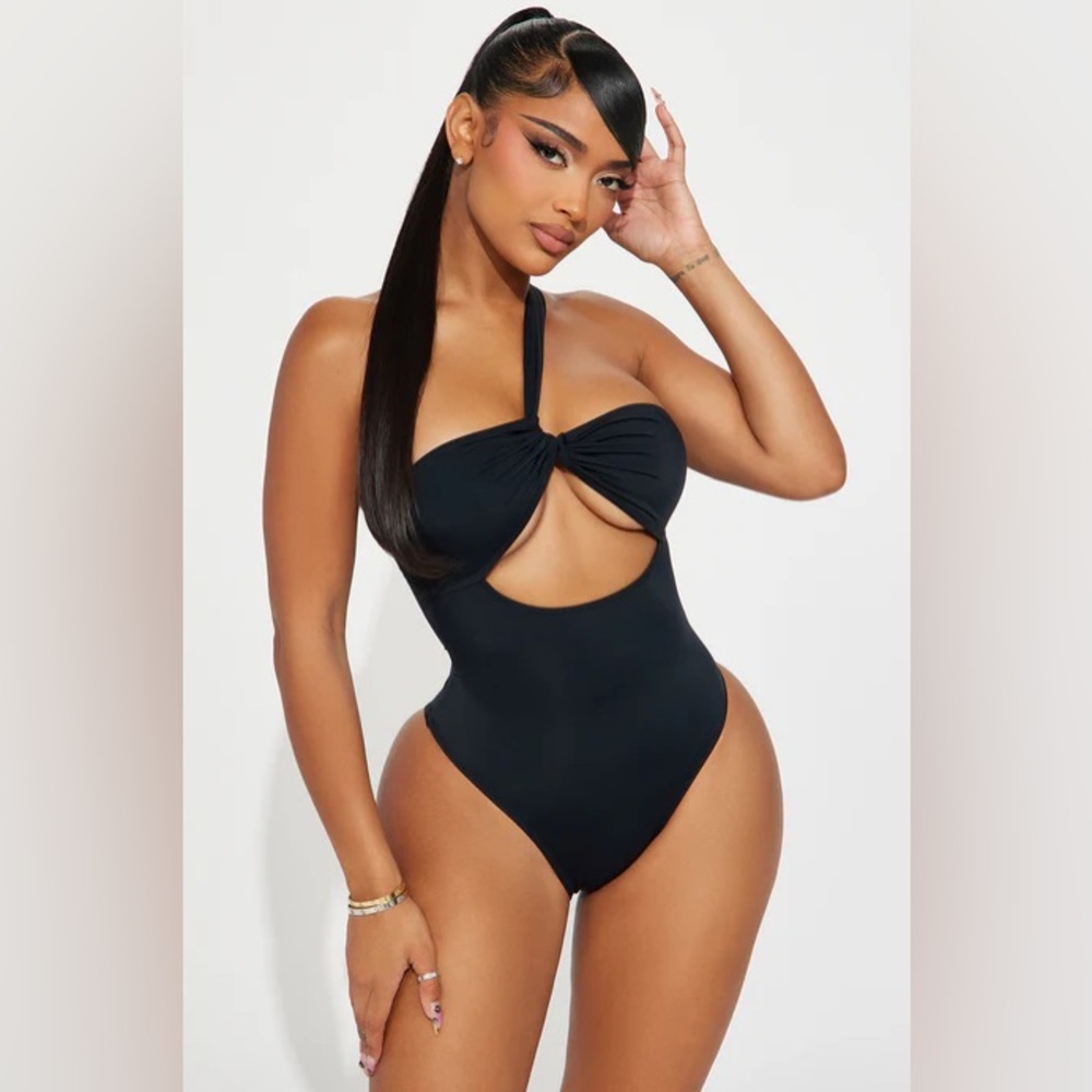 Fashion Nova One Piece Swimsuit- NEW WITH TAGS